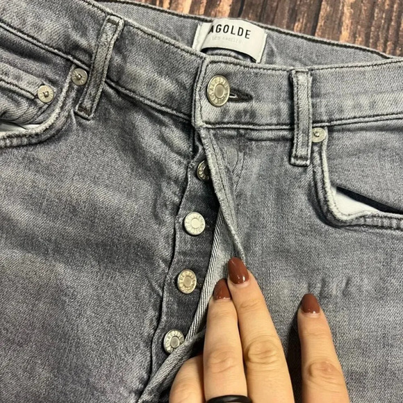 Agolde Nico High Rise Slim Fit Jeans Women's Size 26 Gray Distressed - Picture 2 of 5